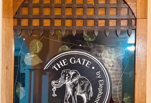 539963092_122133425132819512_8713993053856689492_n-6